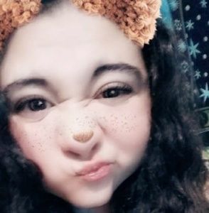 Meet your Posher, Cassandra